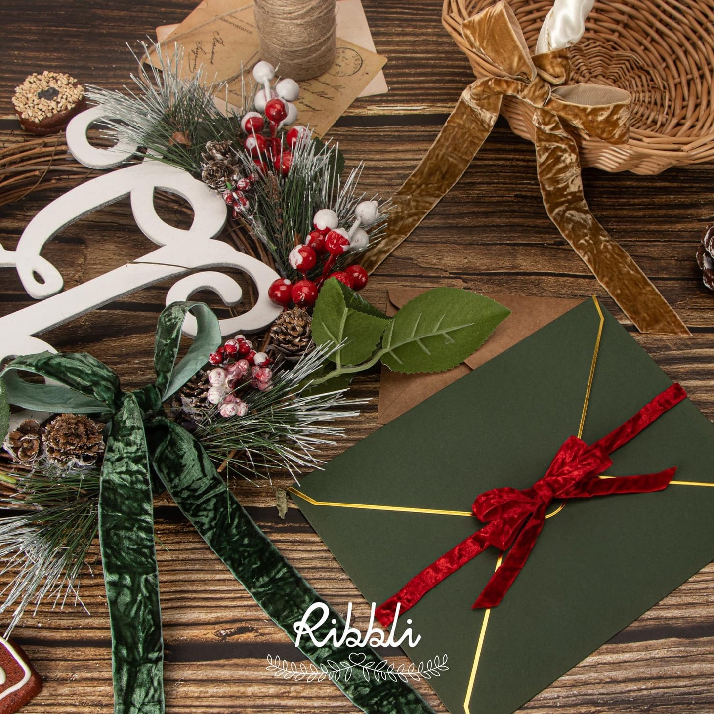 Ribbli Forest Green Velvet Ribbon 3/8 Inches Luxury Crinkled Green Christmas Ribbon for Gift Wrapping Crafts Home Decor-Continuous 10 Yard