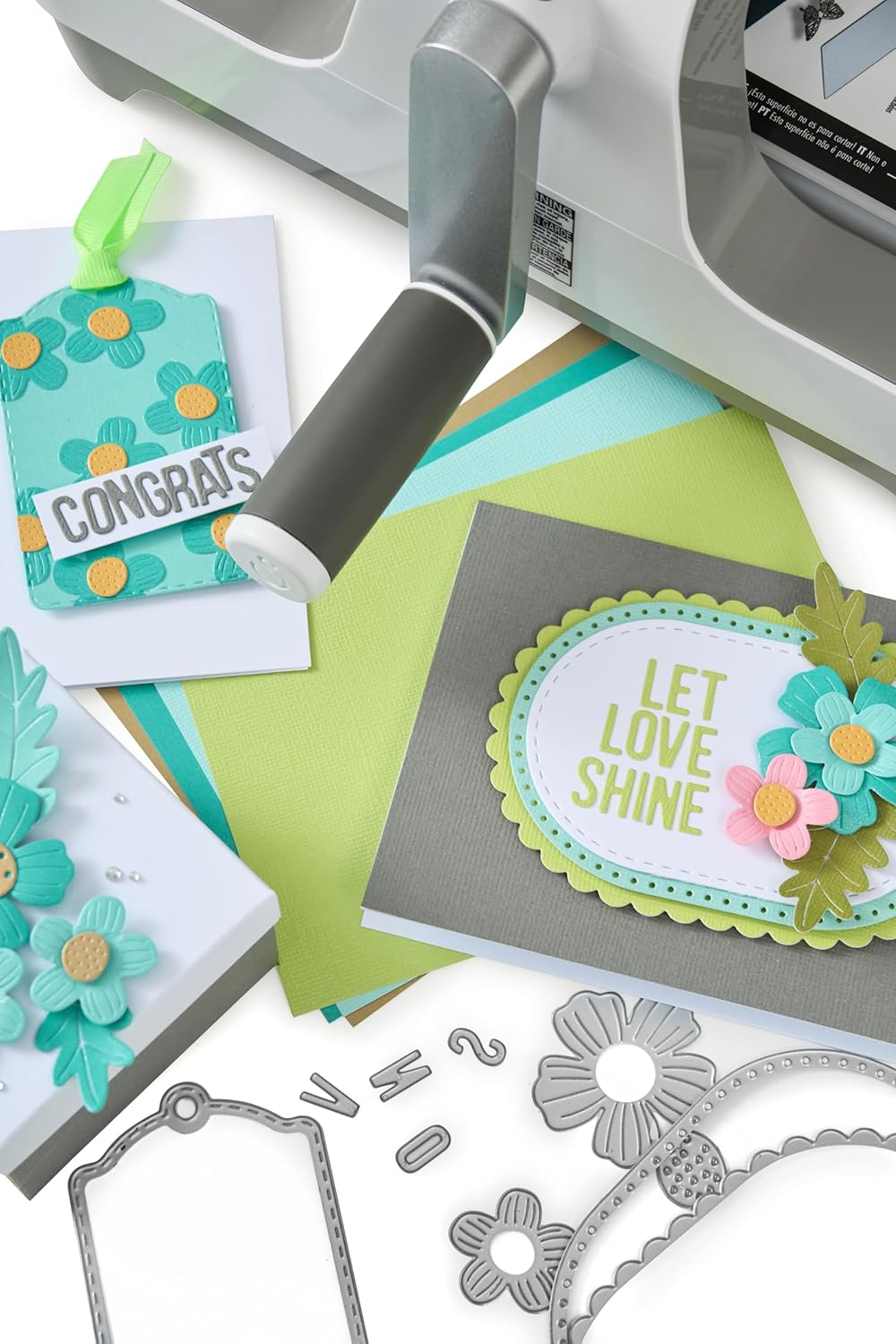 Sizzix Big Shot Machine with Starter Kit, 6" Die-Cutting and Embossing Machine with Cutting Dies, Embossing Folder and Cardstock