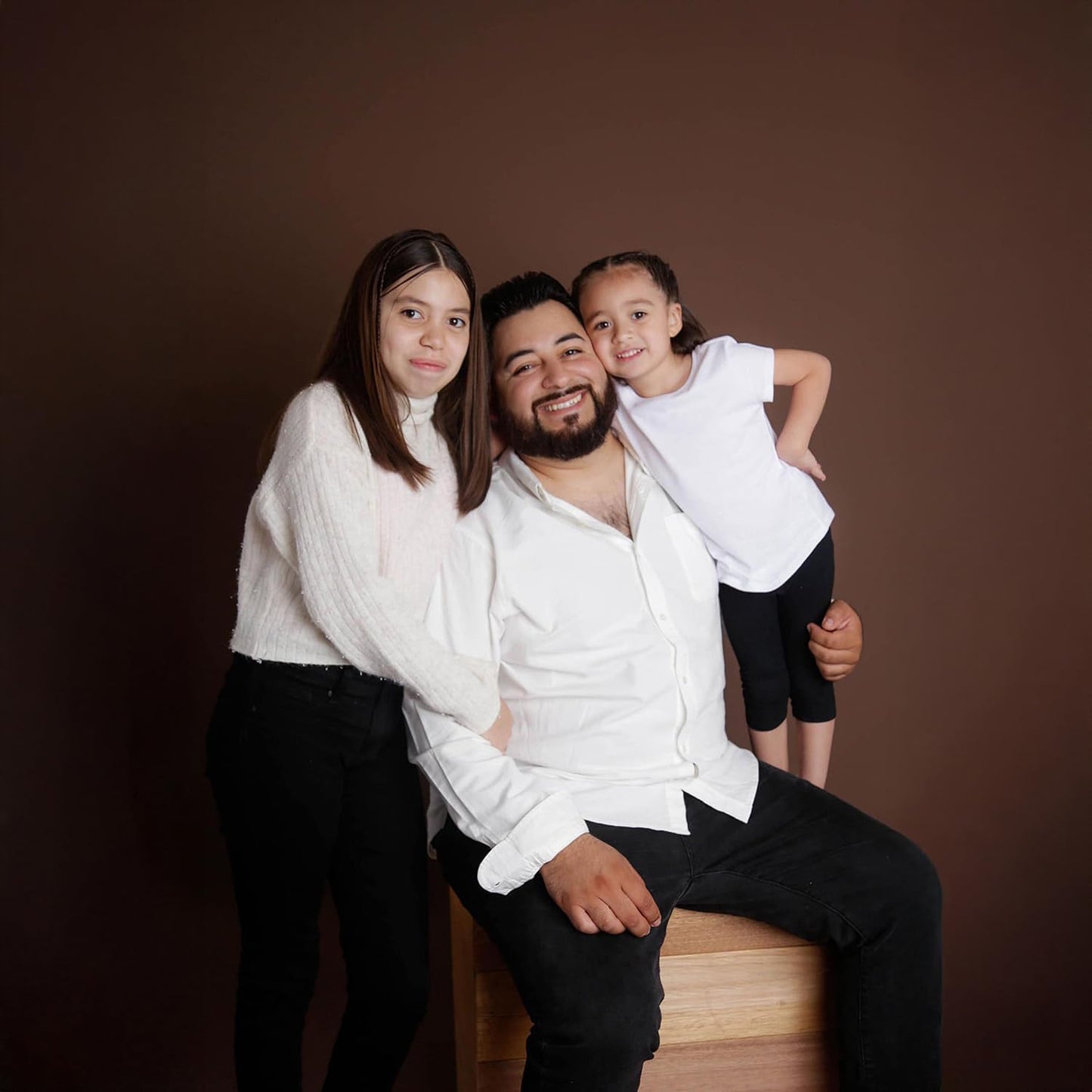 Kate Seamless Paper Backdrop for Photography, Party, Live Streaming, Brown Paper Roll (86''x32.8' Coco Brown)