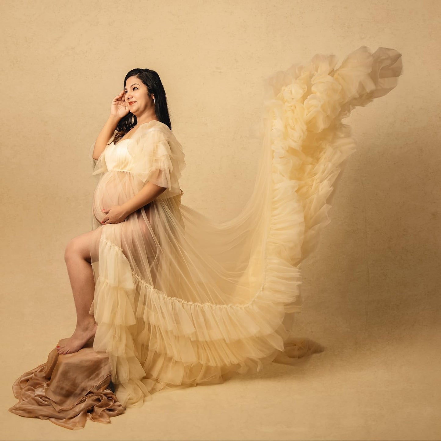 Kate Seamless Paper Backdrop for Photography Beige Cream Backdrop Paper (53''x16.4' Ivorine)