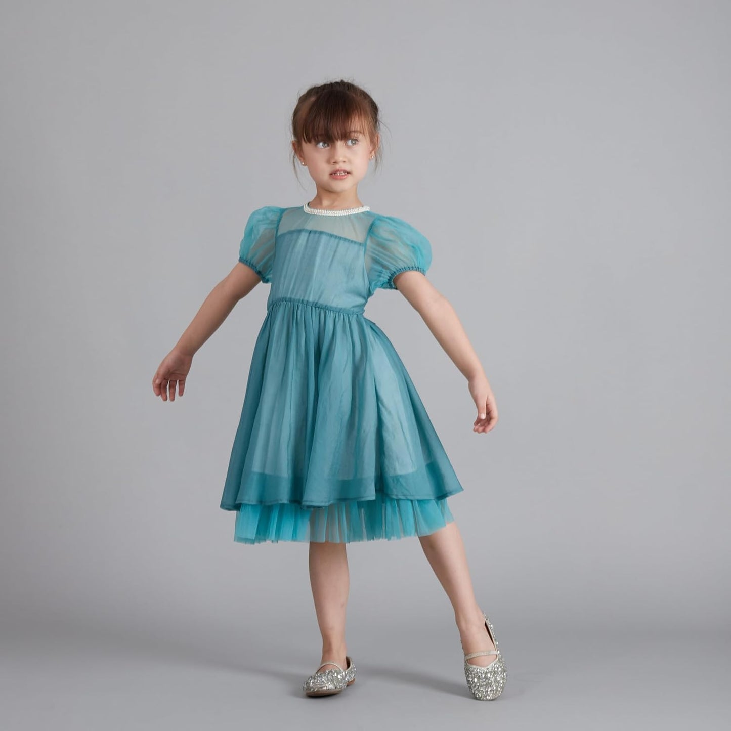 Seamless Photography Background Paper Roll, Blue Photo Paper Backdrop for Photography, Video and Streaming (Slate Grey, 53'' x16')