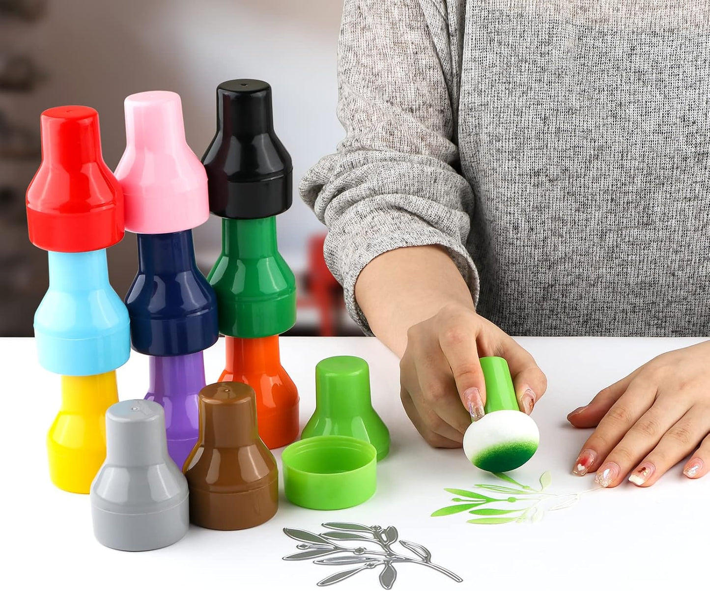 9PCS / Sets Ink Applicator with Storage Cases,Paper Pouncers for Direct Ink Application On Crafts Projects Easily,Inking Sponge for Stamp Ink Distressing, Blending Card Making Crafting Tools