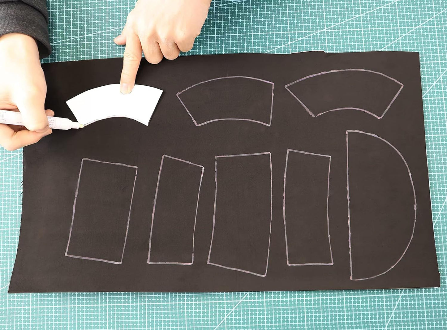 OISAKLD EVA Foam 2mm-10mm 13.7"×39" Craft Foam Sheet 74 kg/m³ Cosplay Foam for Craft Model Cosplay 5mm