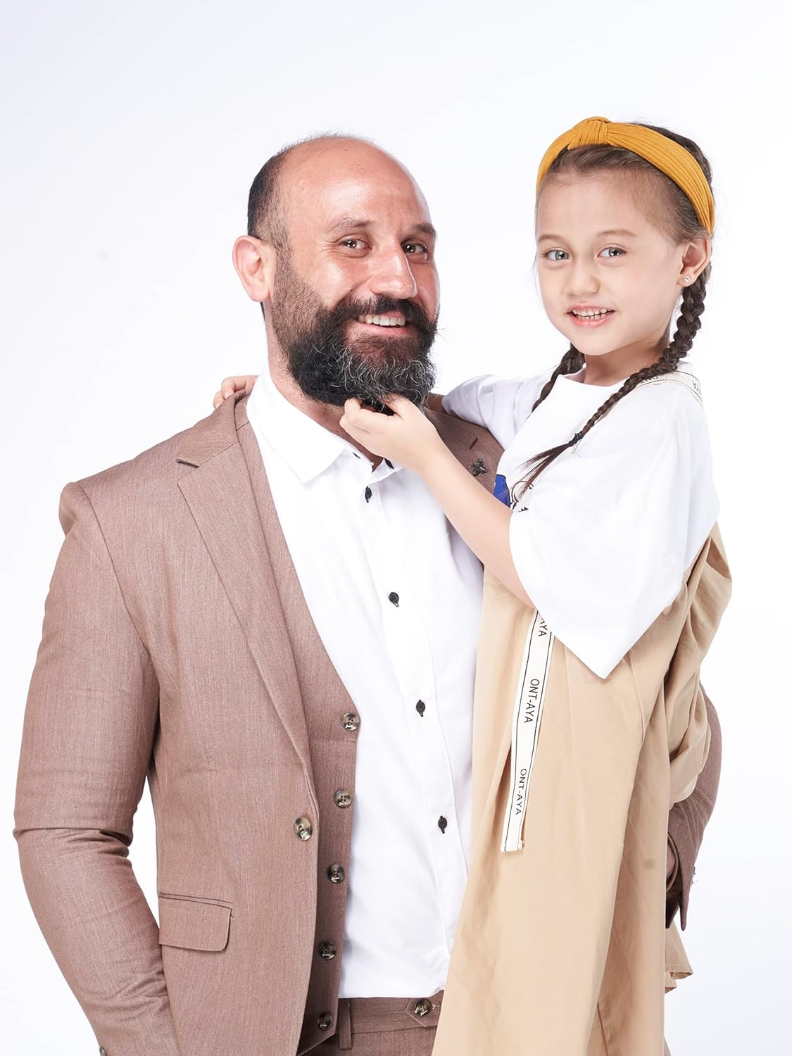 Seamless Photography Background Paper Roll, White Photo Paper Backdrop for Photography, Video and Streaming (107''x36' Artic White)